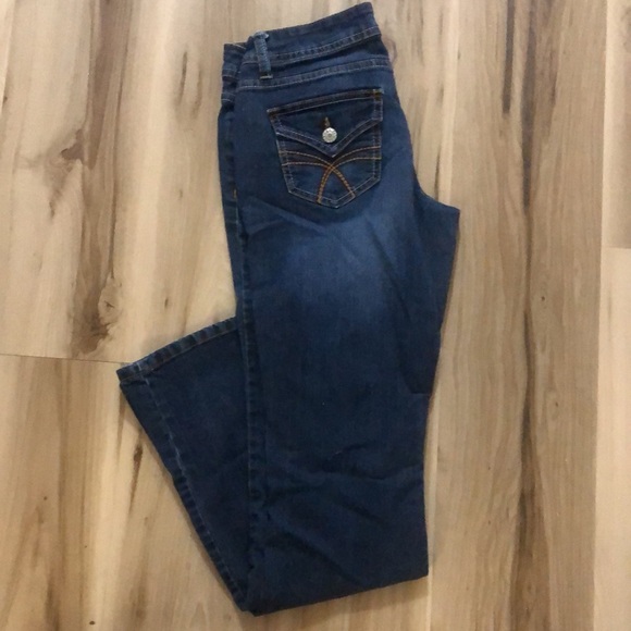 SO Size 7 dark blue jeans. Zipper and crotch measurements are in photos. - Picture 3 of 7